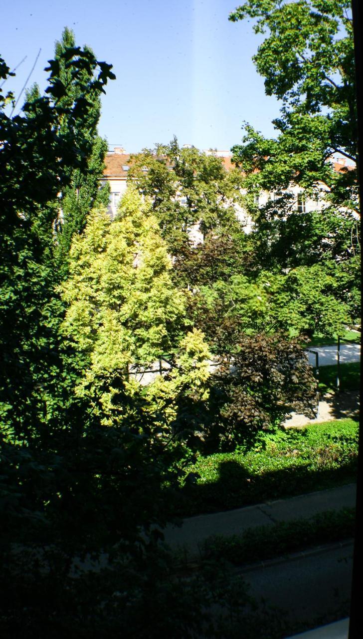 Deak Apartman Ödenburg Exterior foto